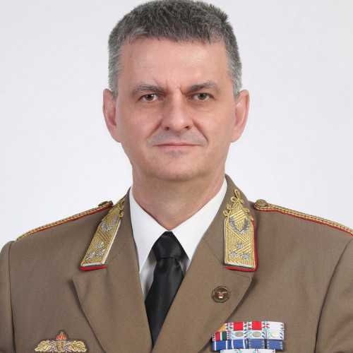 Kajári Ferenc altábornagy úr társaságis felvétel A4 méret