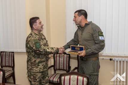 MG Itai Veruv commander of JCOM & commandant of the military colleges látogatása KLAC4832