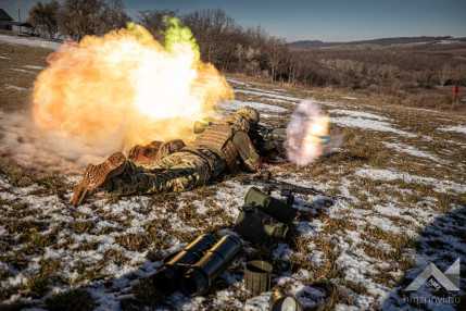 1 Lövészzászlóalj lövészeti kiképzések Carl Gustaf lövészet (2)