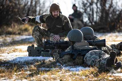 1 Lövészzászlóalj lövészeti kiképzések Carl Gustaf lövészet (10)