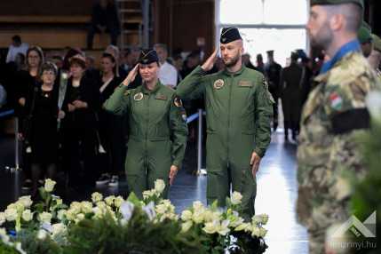 Gál Szabolcs főtörzsőrmester búcsúztatója (13)