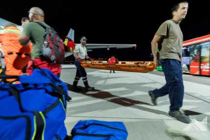 Líbiai mentőcsapat indulása KLAC7430