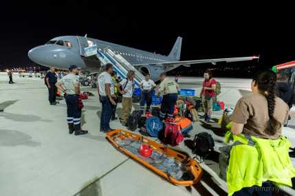 Líbiai mentőcsapat indulása KLAC7460