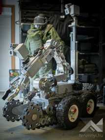 Robotoperátorok kiképzése a tűzszerészeknél  KLAC5668